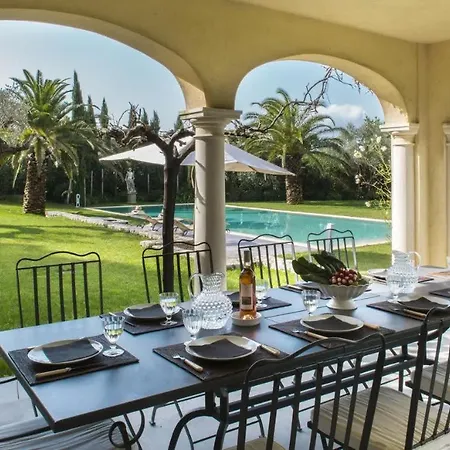 فيلة Amazing Chalet 12 Guests In Saint-tropez سان تروبيه